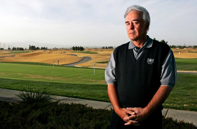 Billy Walters on the background of a golf course